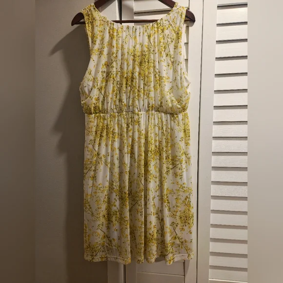 Sundress - Picture 2 of 3